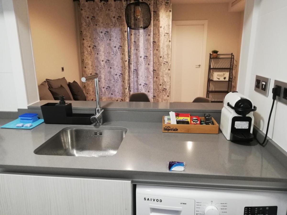 Bormujos, apartamento a 5 minutos de Sevilla, parking gratuito Exterior foto