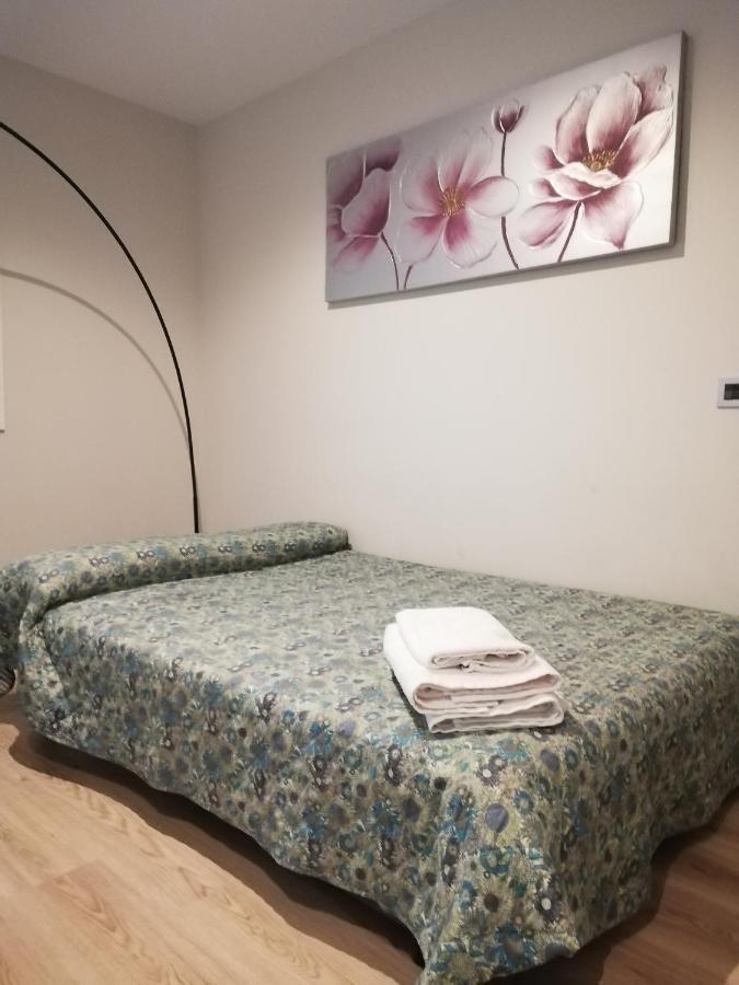 Bormujos, apartamento a 5 minutos de Sevilla, parking gratuito Exterior foto